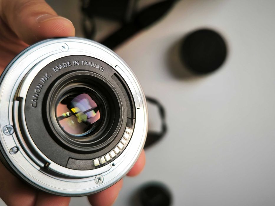 Canon M100 + EF-M 20mm f2.0 - totalmente funcional