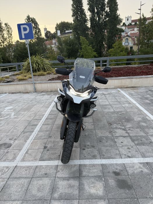 CF Moto 800 explore