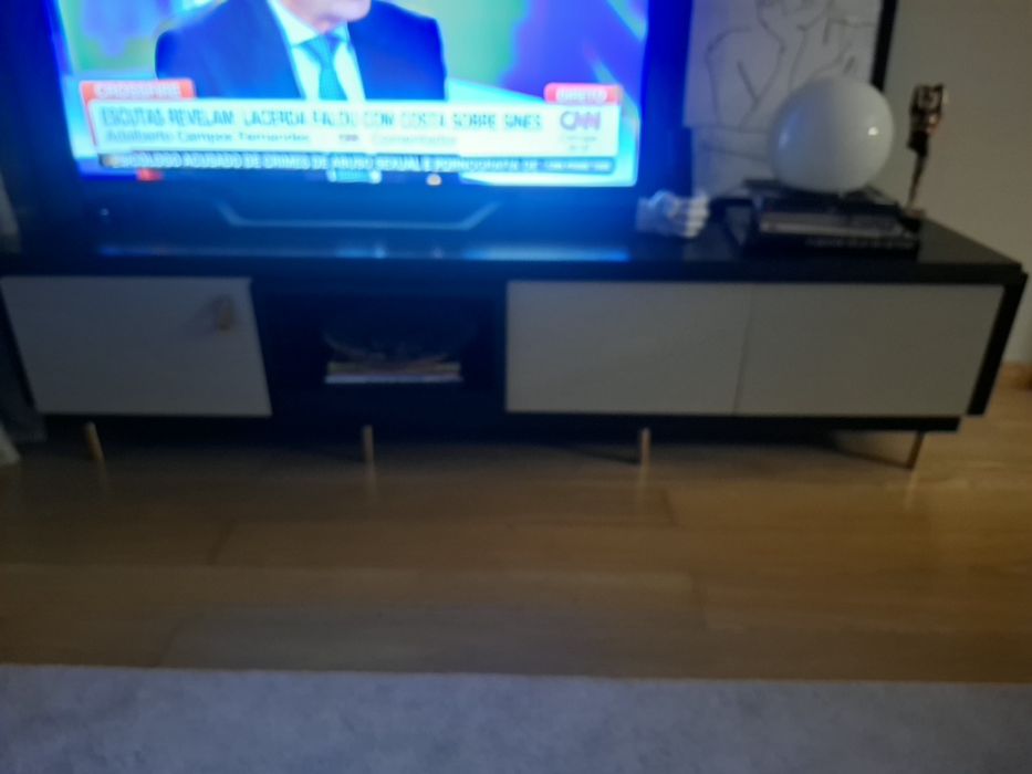 Mesa de TV para sala