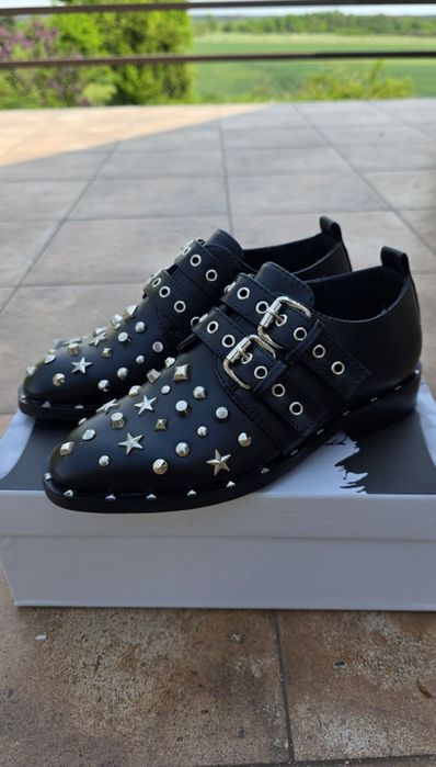 Czarne buty z cwiekami eleganckie polbuty damskie emo alternative got