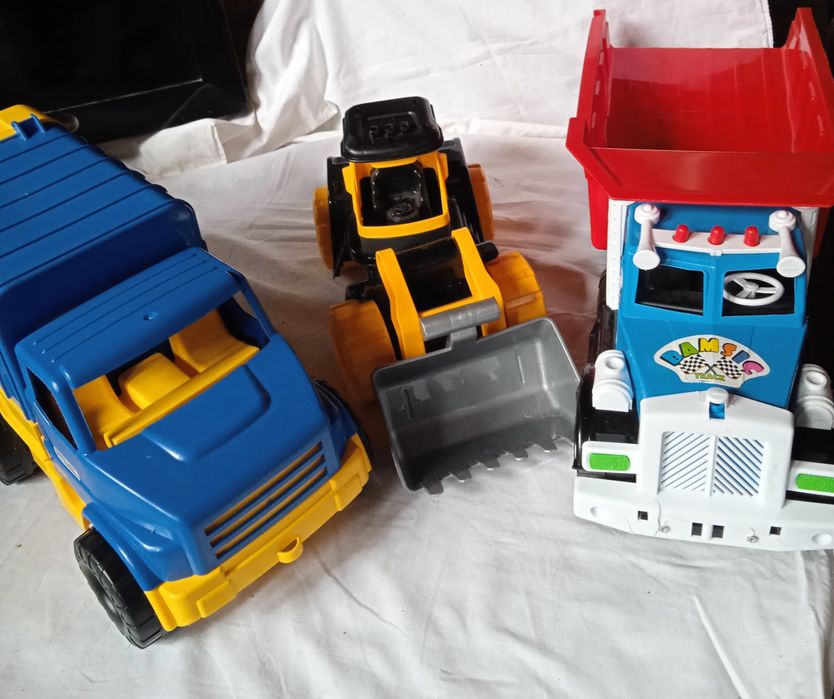 Іграшки дитячі - транспорт (лотом і окремо)