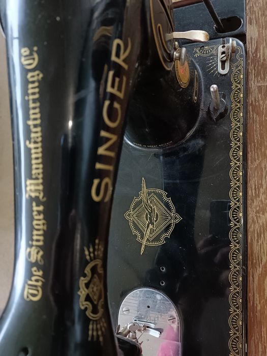 Maquina de costura Singer Antiga