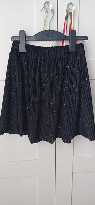 Spódnica dziewczęca r. 140