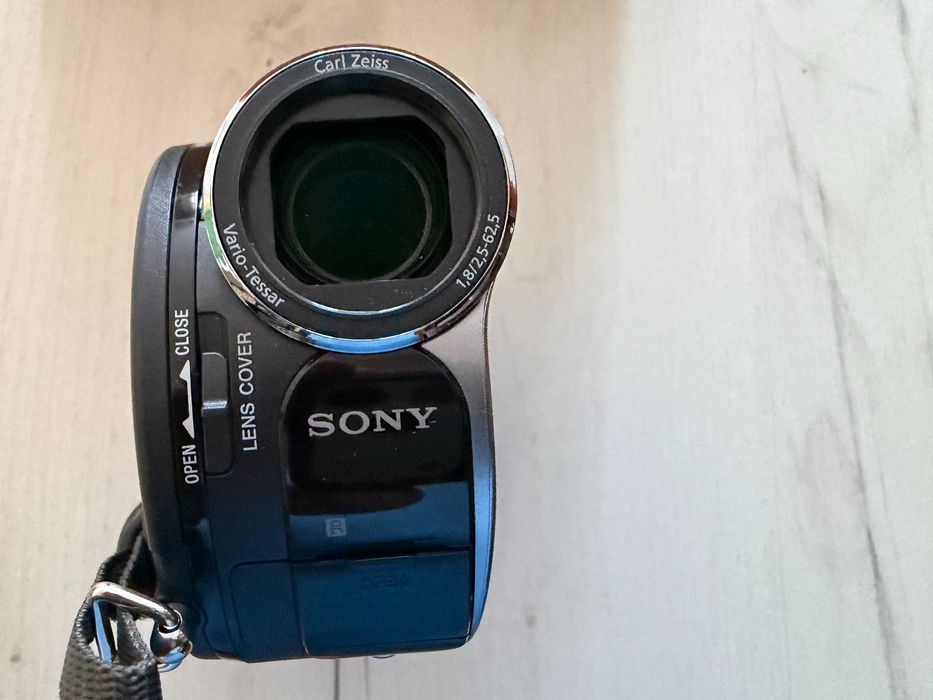 Відеокамера Sony Handycam DCR-DVD306E