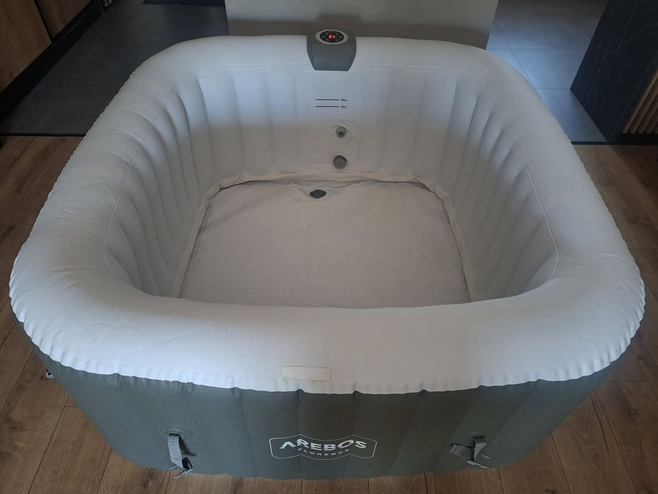 Basen spa jakuzzi florence Arebos