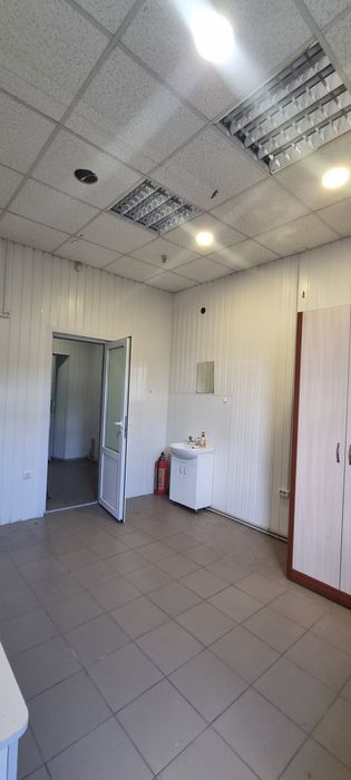 Продається комерційне приміщення. Ринок.