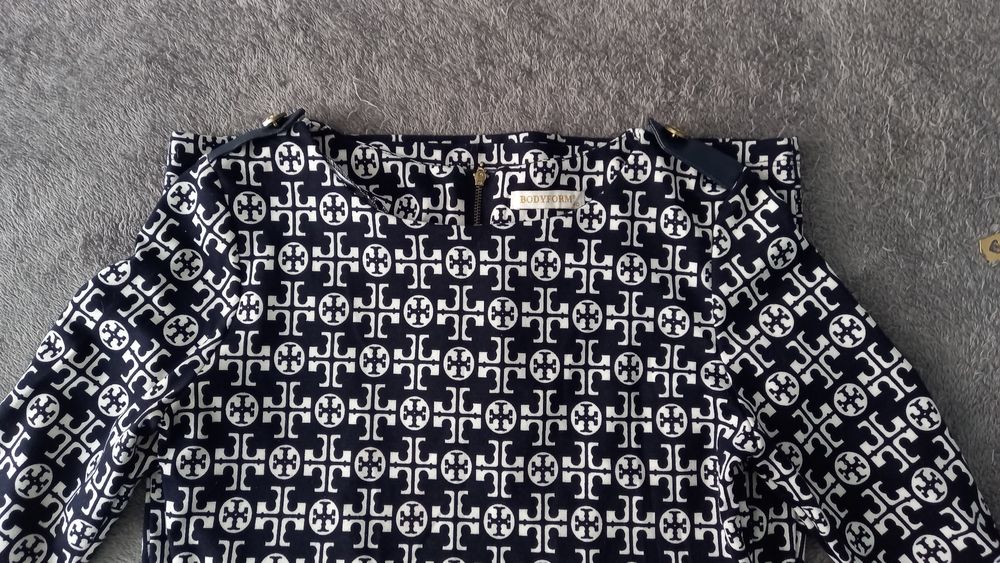 Сукня  жіноча коротка