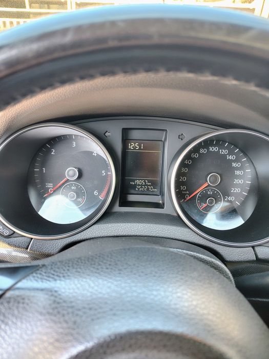 Фольксваген гольф 6