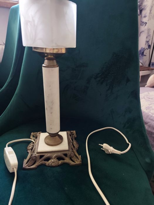 Lampa kolumnowa mosiądz onyks