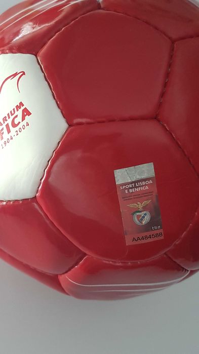 Bola Oficial Comemoração do Centenário SL BENFICA (1904/2004) + CD