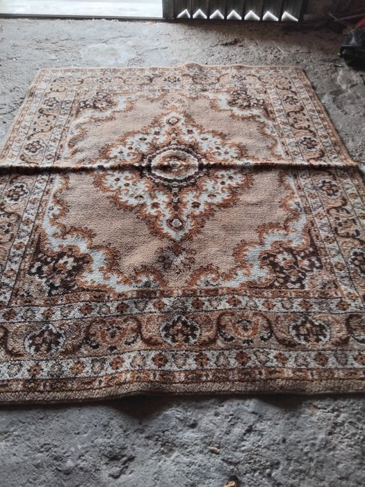 Carpete antiga como nova