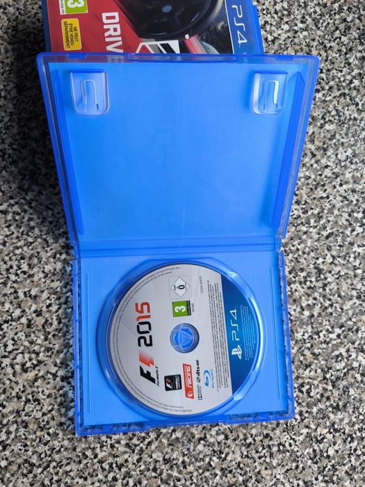 Call of duty modern warfare/Driveclub/F1 2015 PlayStation 4