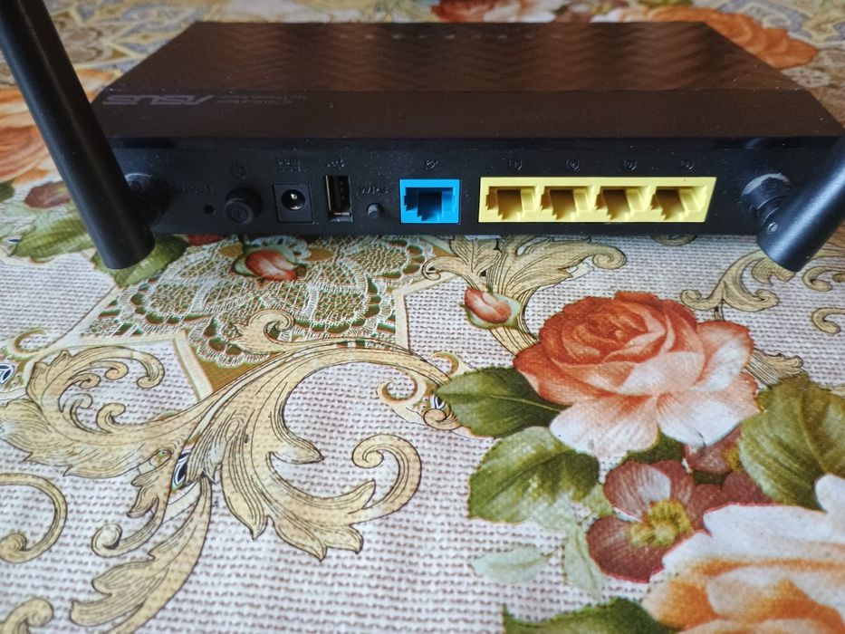 Router Asus RT-AC51U