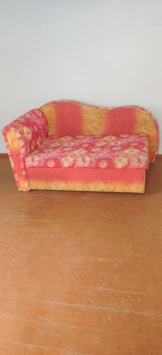 Продам хороший диван