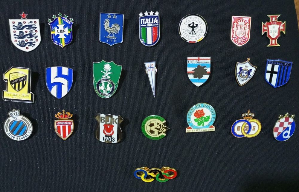 Значки Клубы и Сборные Чемпионат Мира Европы