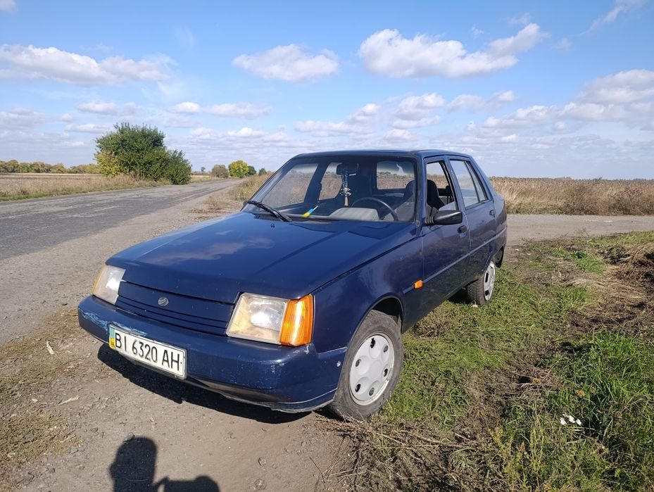 У продажу ЗАЗ Славута, інжектор