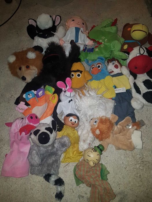 18 fantoches alguns antigos