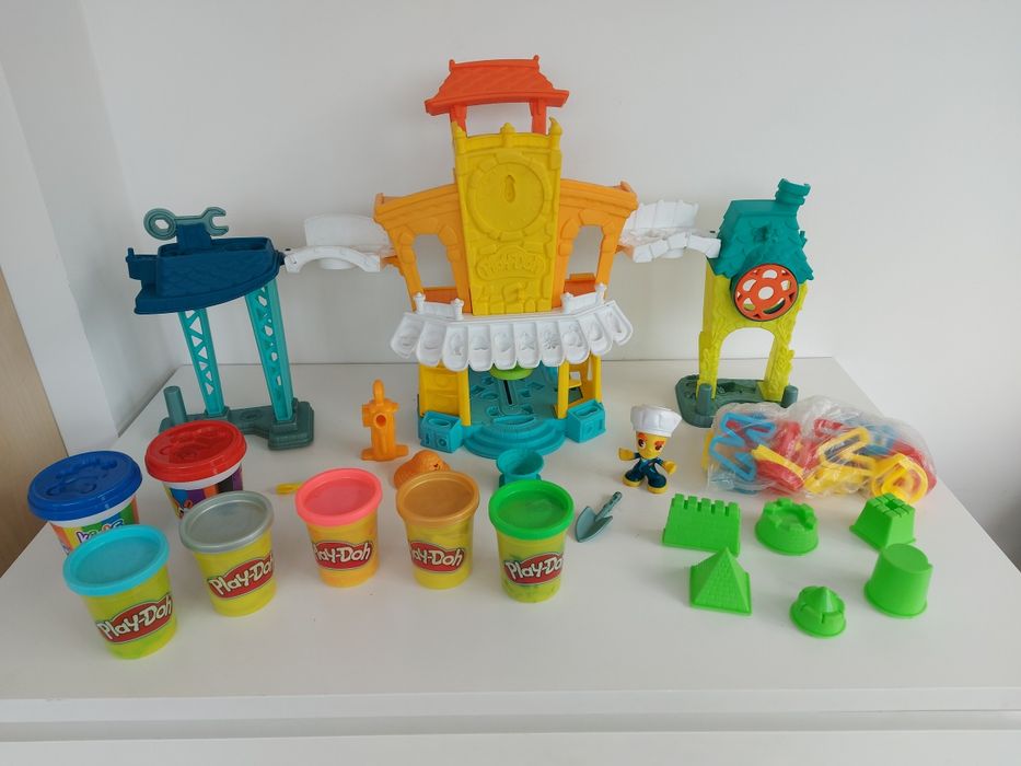 Ciastolina Centrum miasta Play-Doh plus dodatki