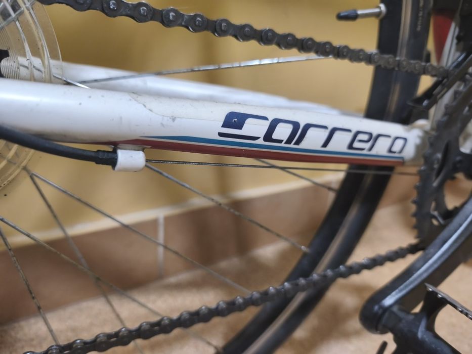 Rower szosowy Carrera Karkinos Wygodna szosówka  Klamkomanetki Shimano