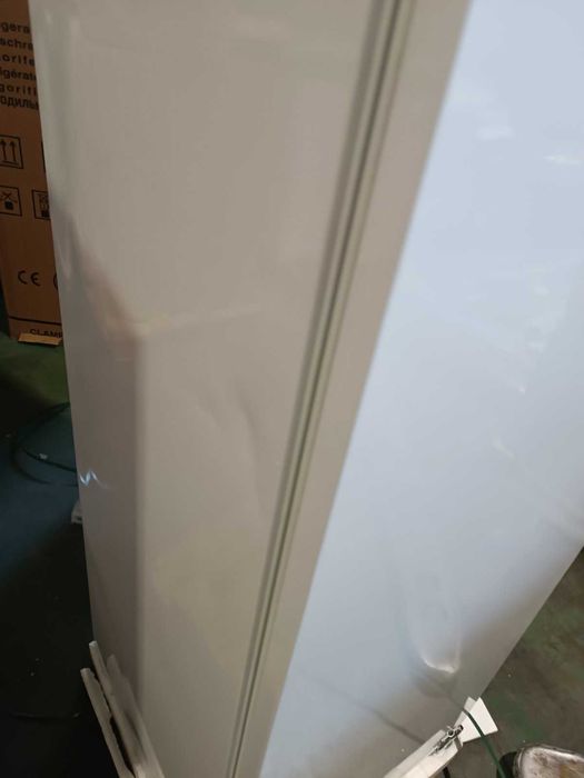 Холодильник вбудований Vestfrost IR2795E