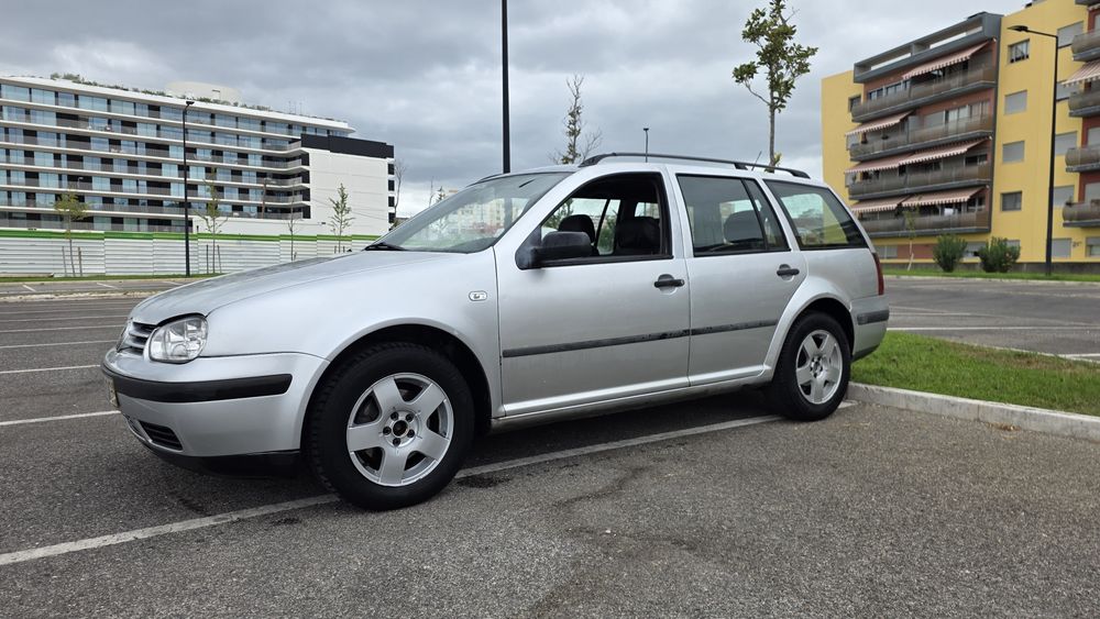 VW Golf Variant 1.9 TDI 90CV - Revisão feita