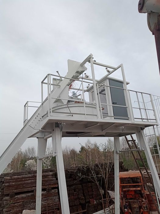 Betoniarnia węzeł betoniarski 1 m zarobu