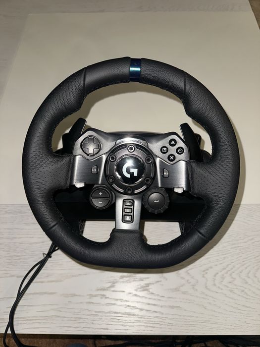 Volante logitech G923 e  2 logitech attack 3477768421685350401