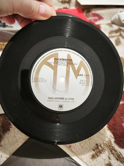 4 singles de vinil todos importados made in usa e uk