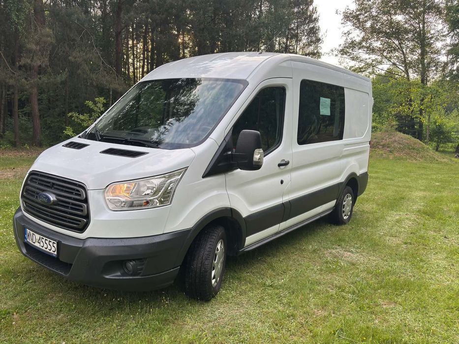 Ford Transit  Ford Transit z polskiego salonu.
