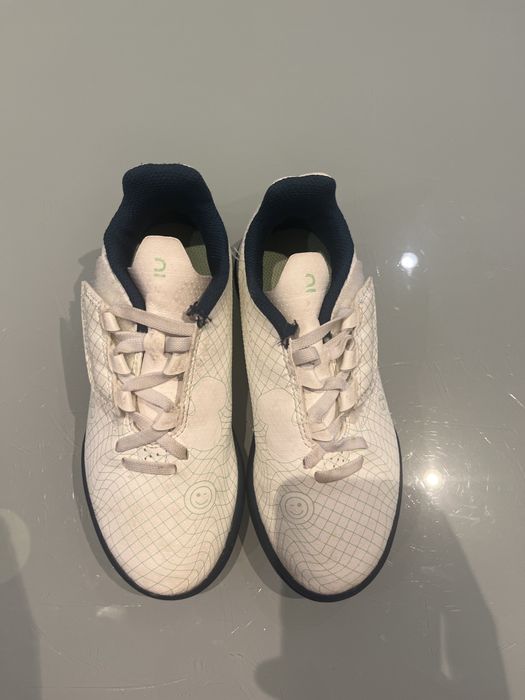 Chuteiras kipsta para crianca