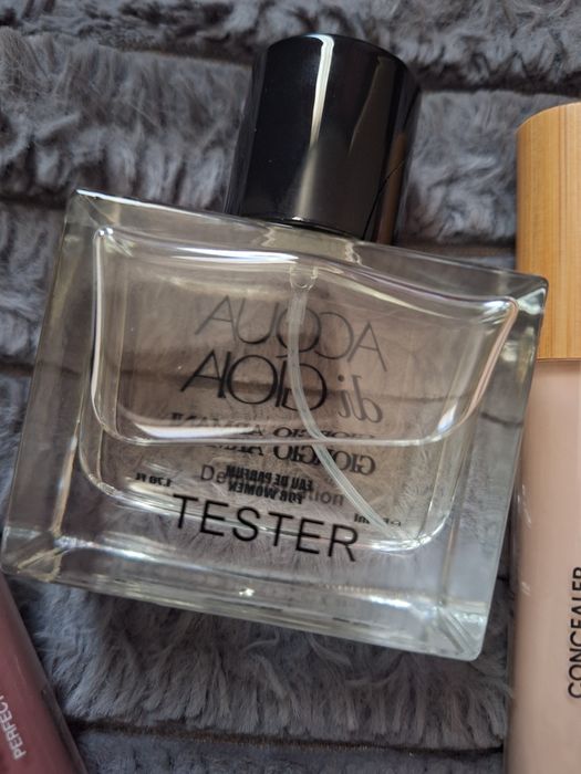 Парфюм 50 мл,плюс косметика