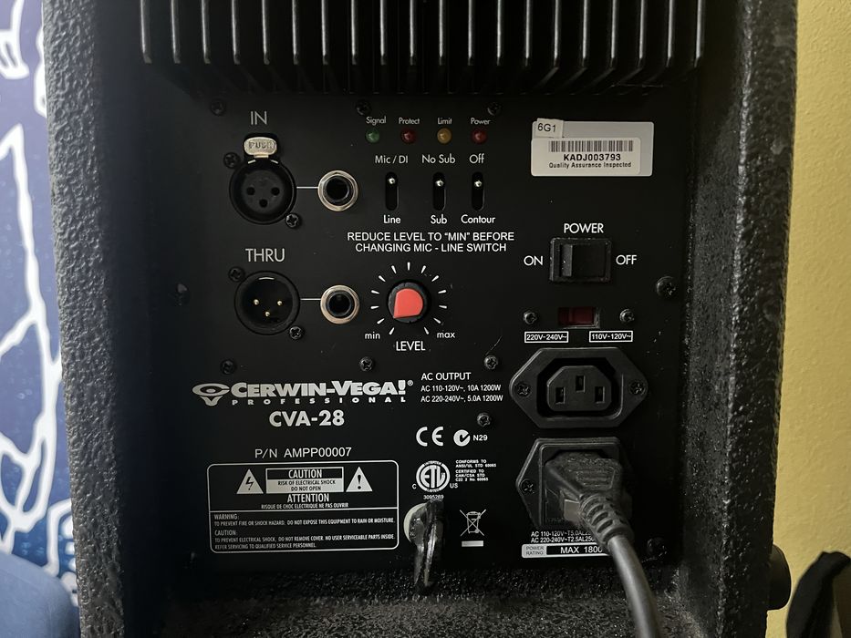 Par de colunas ativas Cerwin-Vega CVA-28