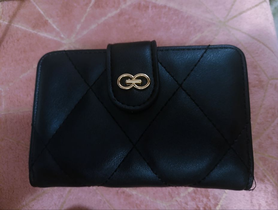 Sprzedam nowy portfel damski