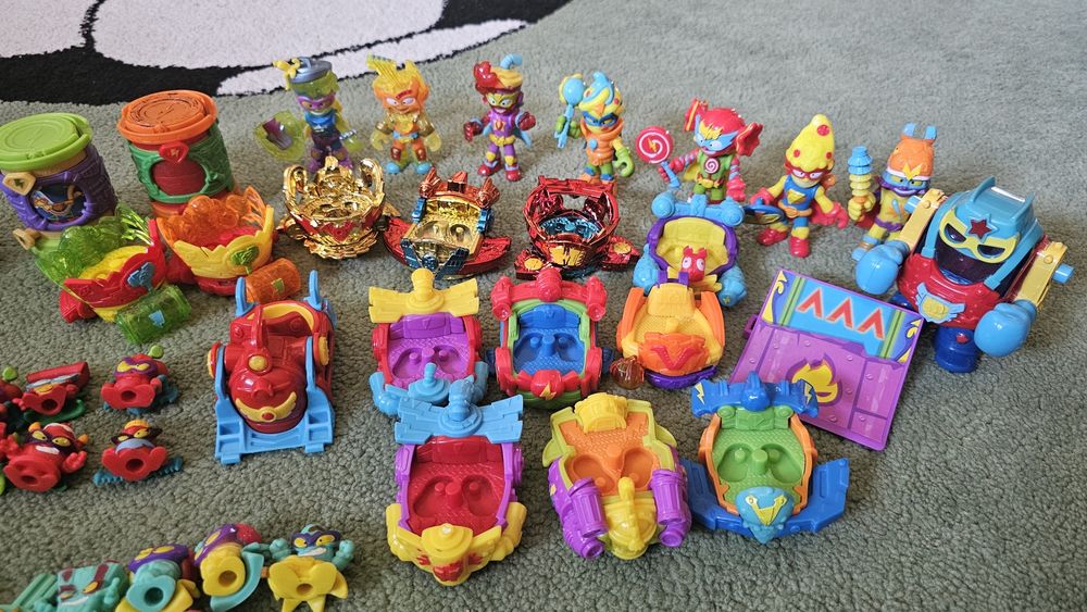 Zestaw SUPER ZINGS 179 elementów !!!