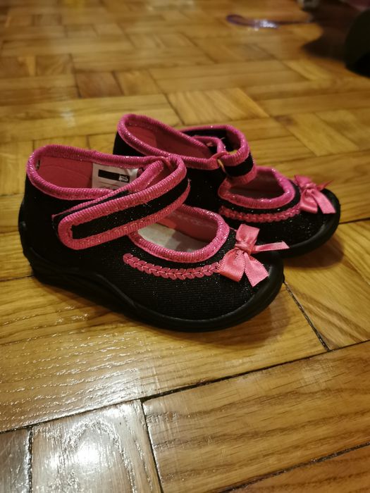 Kapcie dla dziewczynki