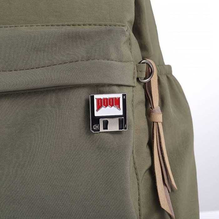 NOVO - Pin do Jogo - DOOM