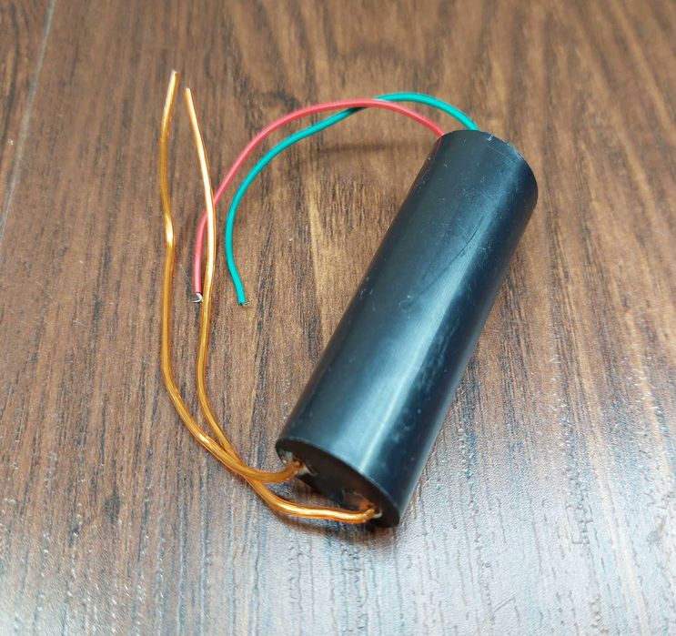 Мощный высоковольтный преобразователь напряжения импульсный на 800 кВ