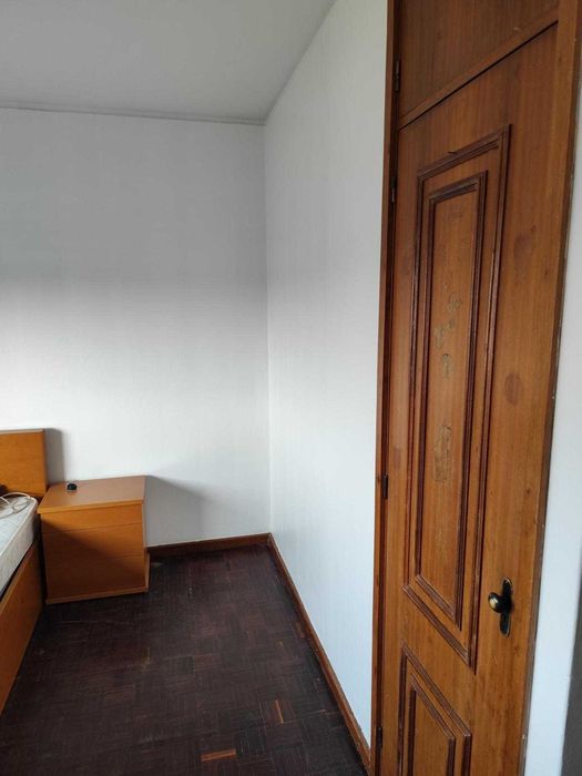 Quarto em apartamento T3