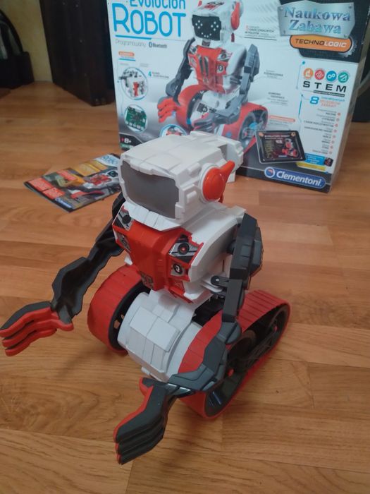 Робот Robot Evolution
