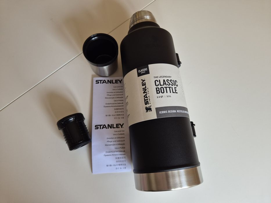 Термос Stanley Classic Bottle 2.3л. Чорний з США