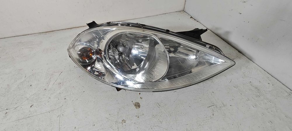 FIAT GRANDE PUNTO HALOGEN Prawa Lampa Prawy Przód cena za 1 sztuke