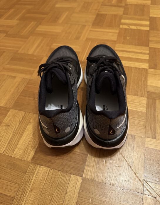 Nike vomero 17 original