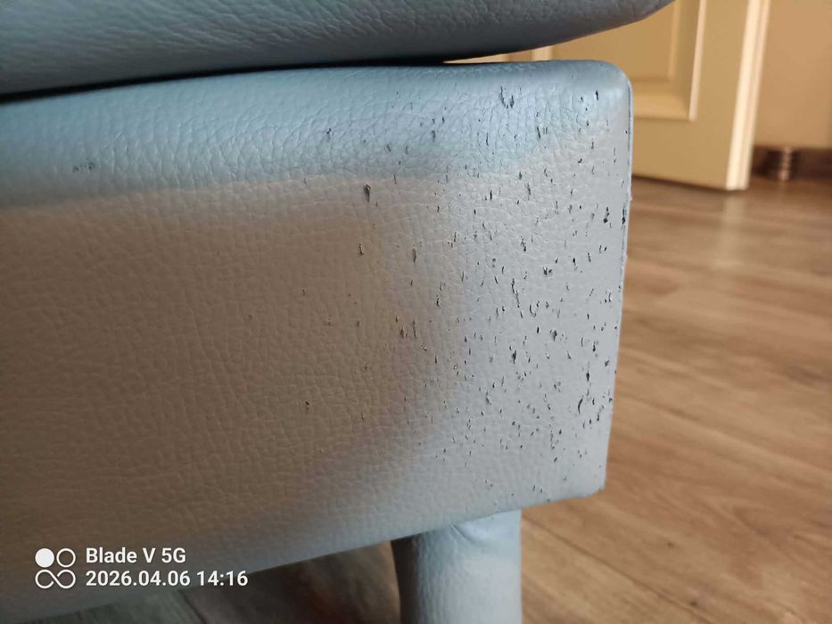 2 x Podnóżek, pufa skórzana  IKEA LANDSKRONA