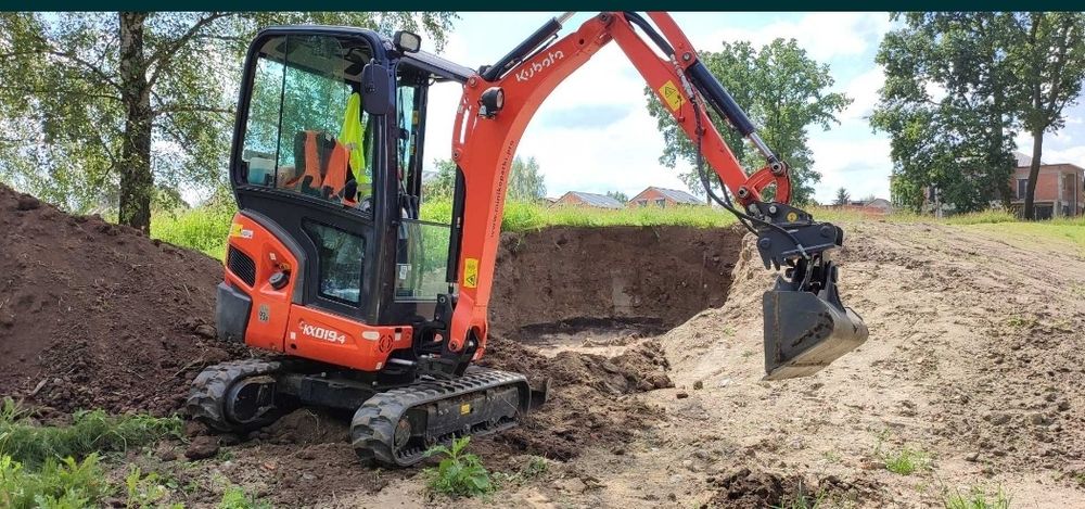 Usługi mini koparką/roboty ziemne