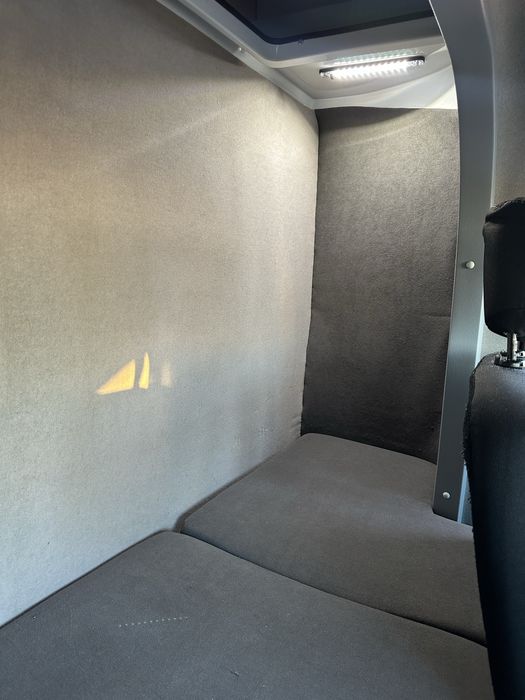 Renault Master TwinCab Гідроборт