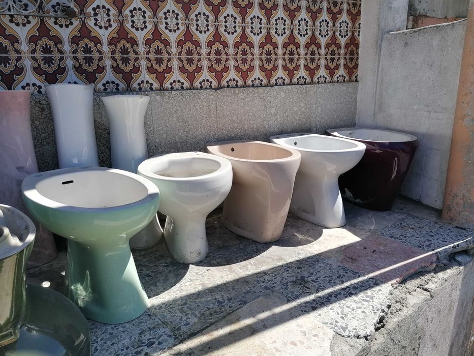 Sanitarios diversos, bides, sanitas e lavatorios e outros,  OFERTA