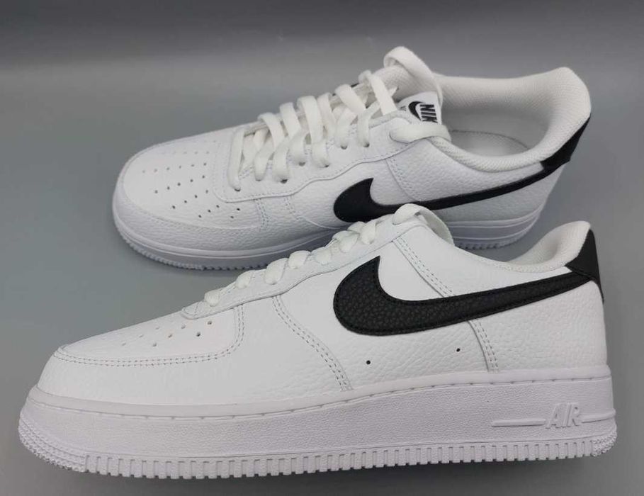 Nike_Air_Force_1_Low_White_and_Black R.45