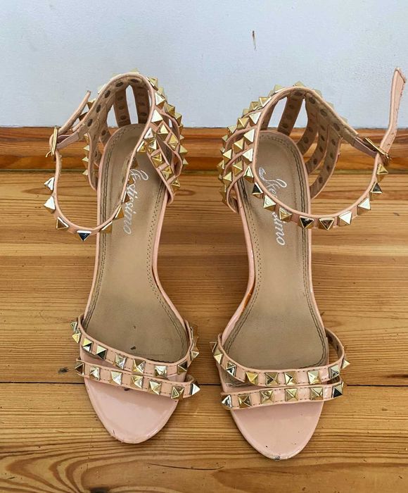 Buty Sandały na obcasie rozm. 35