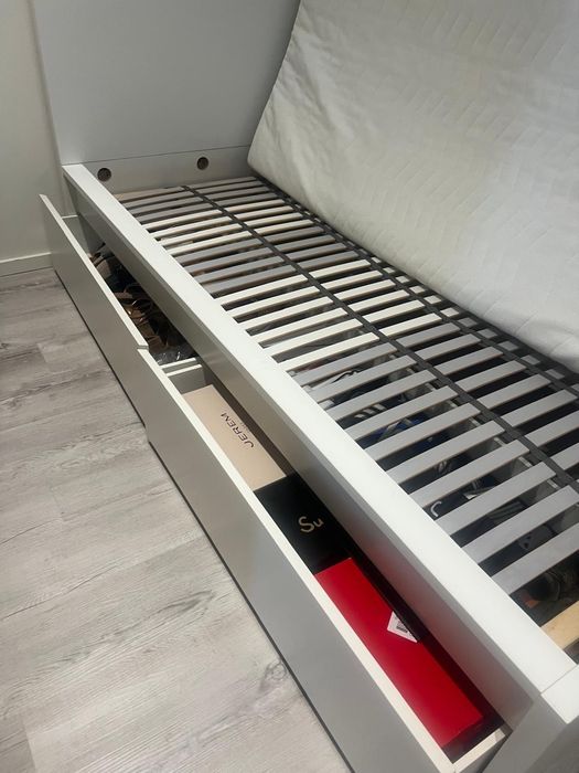 Conjunto cama MALM IKEA com arrumação + colchão