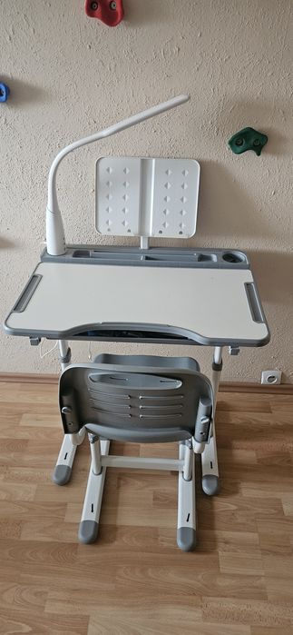 Biurko szkolne regulowane